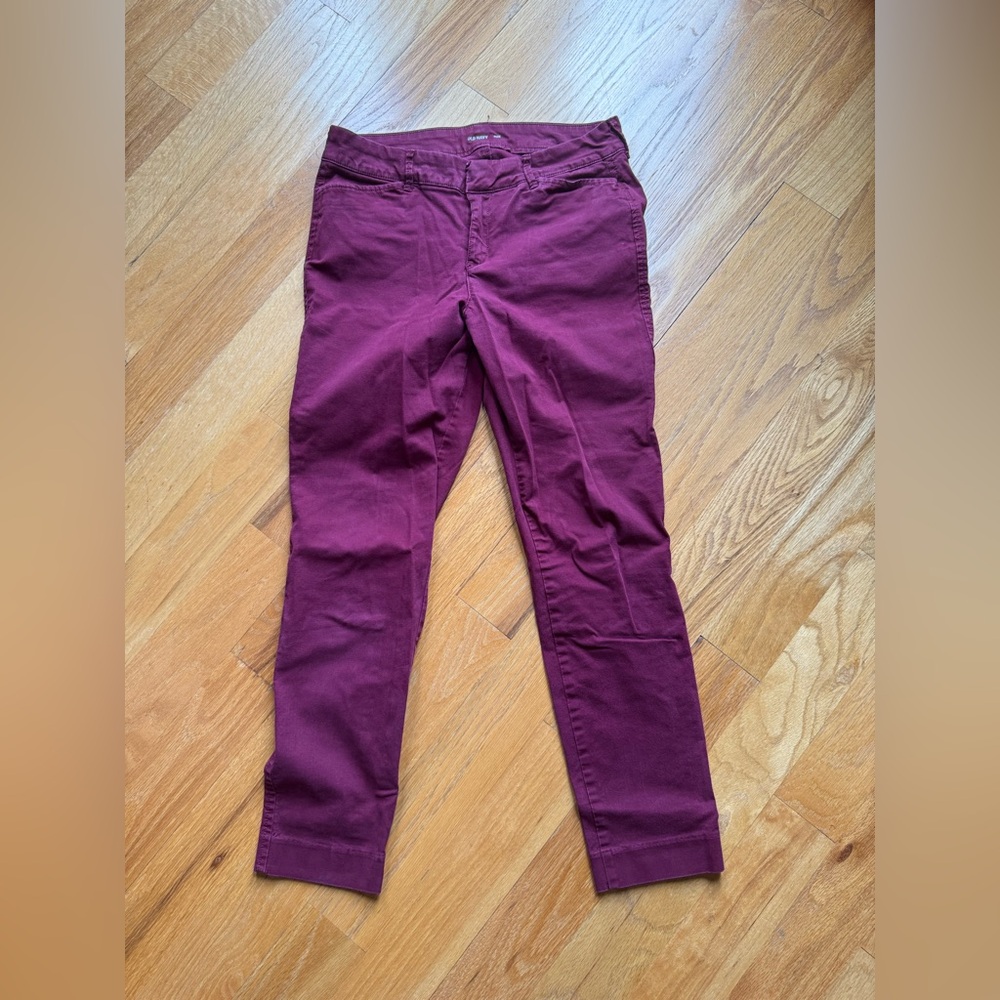Old Navy Pixie Pants in Deep Red